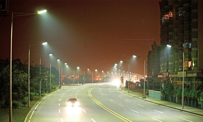 选择太阳能路灯要经过四个步骤