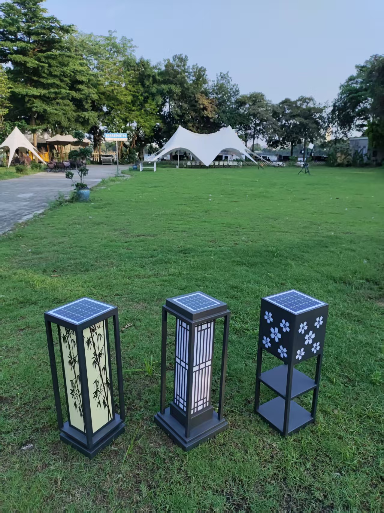 户外太阳能草坪灯