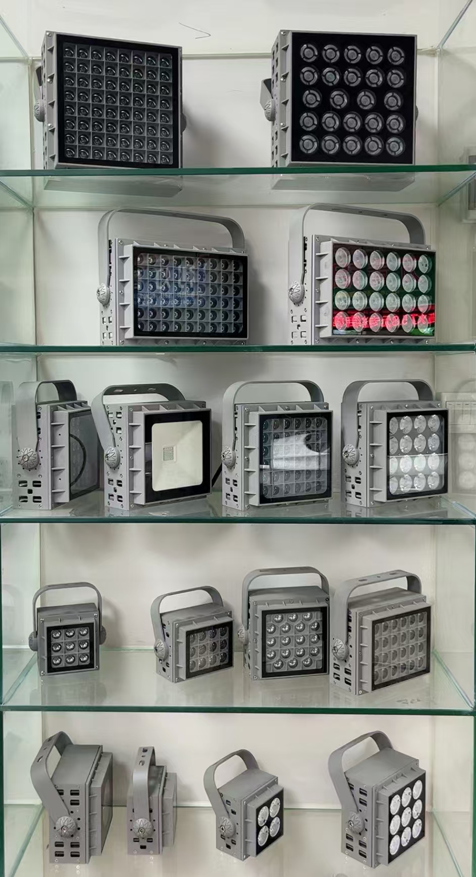 户外射灯 射树灯 小射灯 抱树灯 瓦楞灯