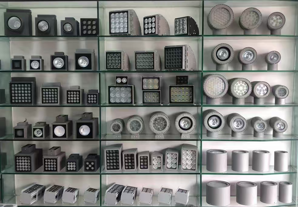 户外射灯 射树灯 小射灯 抱树灯 瓦楞灯