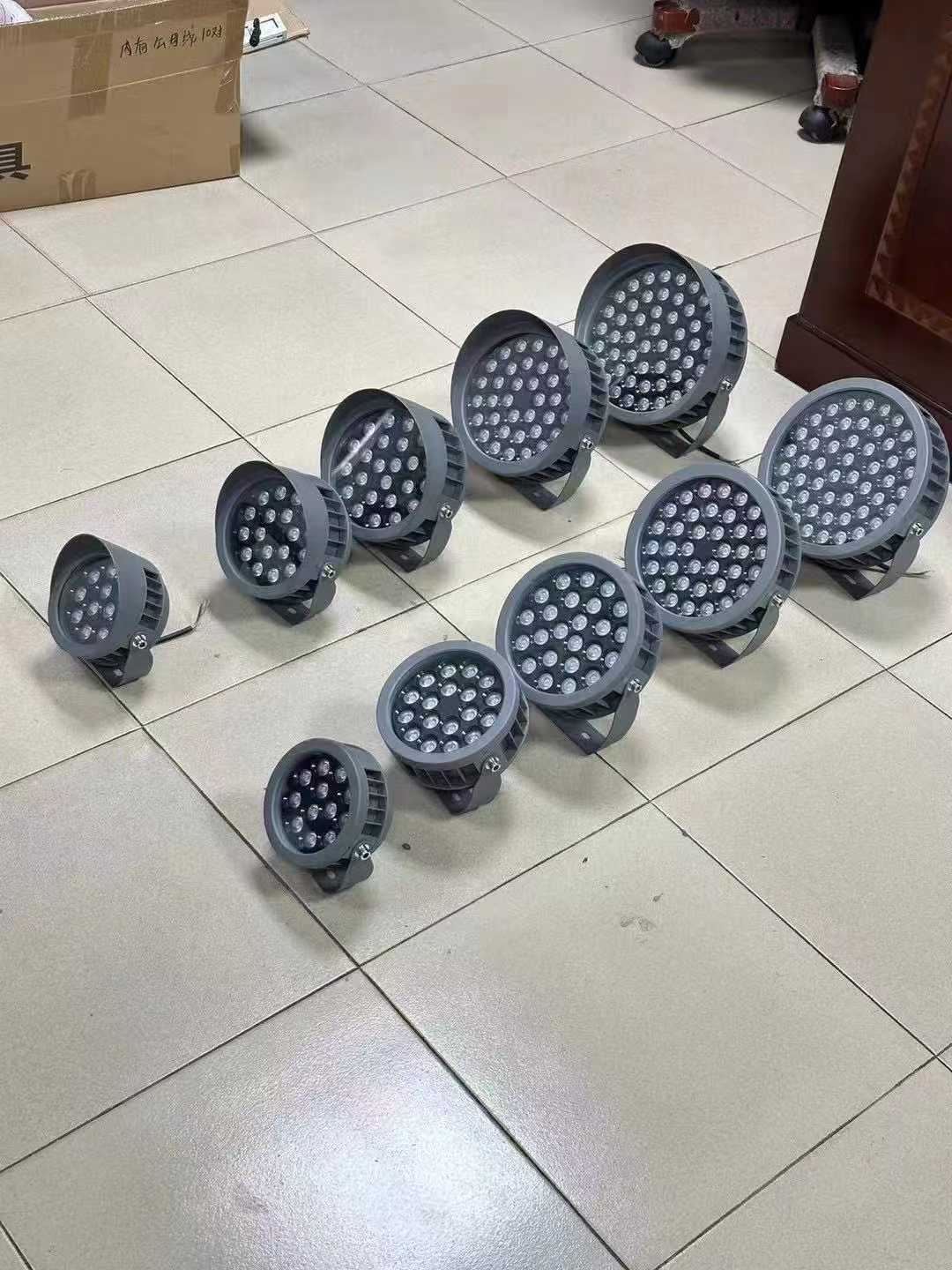 户外射灯 射树灯 小射灯 抱树灯 瓦楞灯