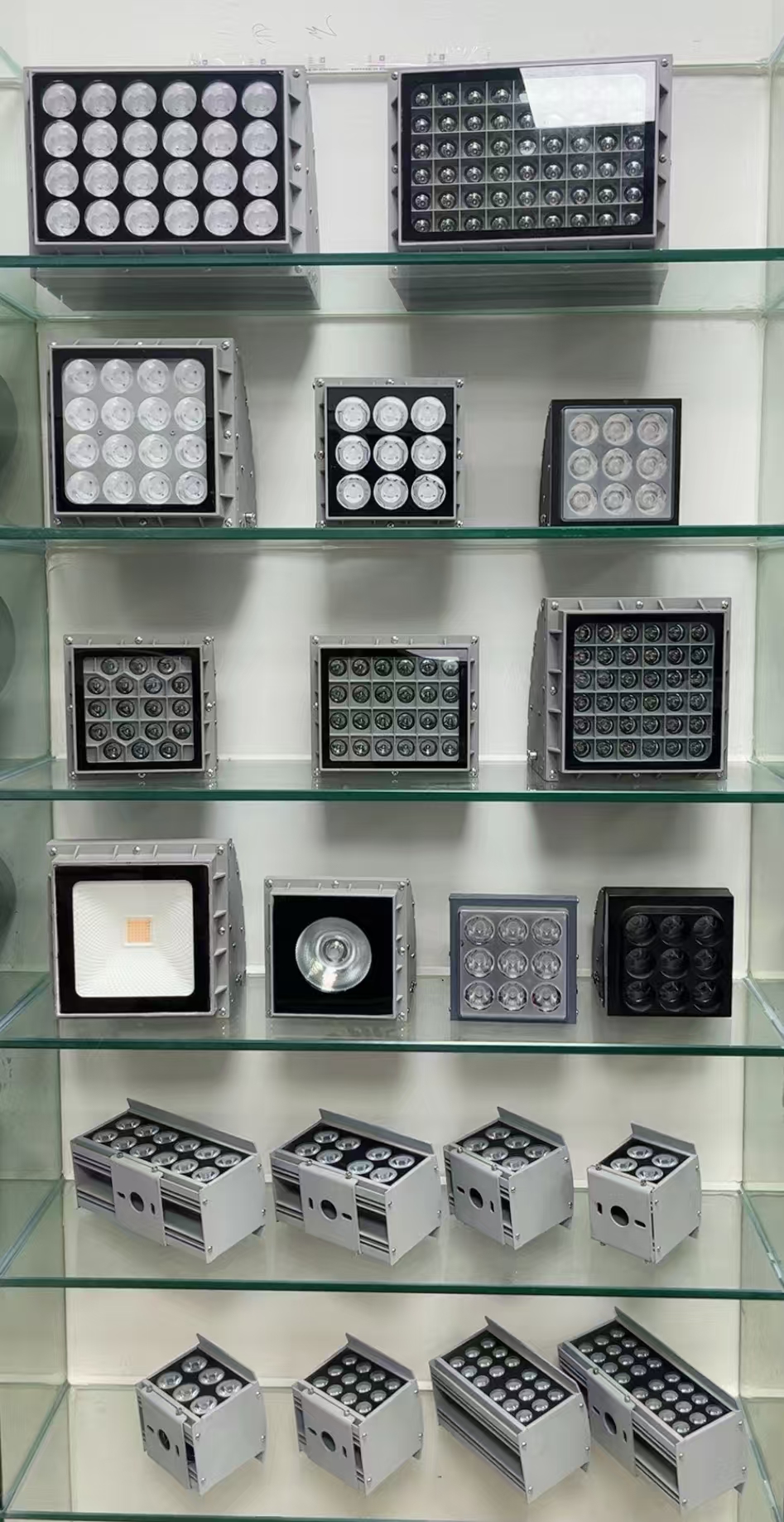 户外射灯 射树灯 小射灯 抱树灯 瓦楞灯