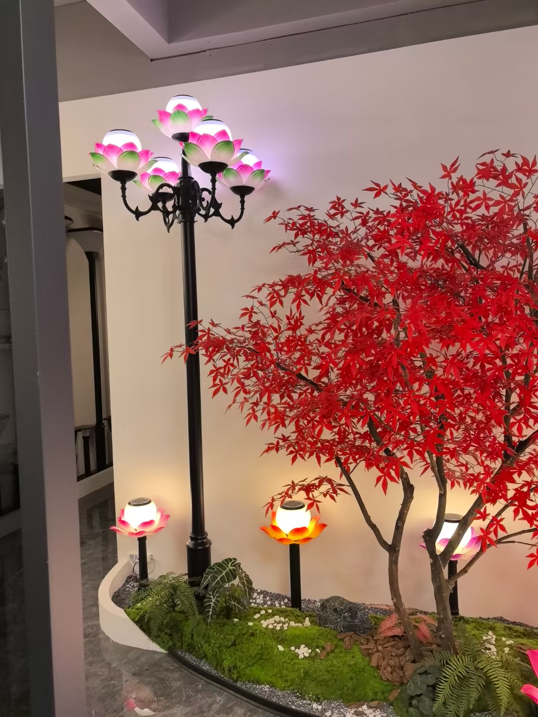 户外太阳能庭院灯，LED庭院灯，欧式户外太阳能庭院灯